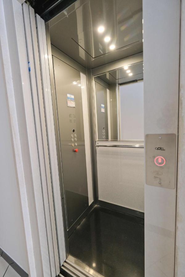 برينديسي Il Porto Affittacamere B&B المظهر الخارجي الصورة